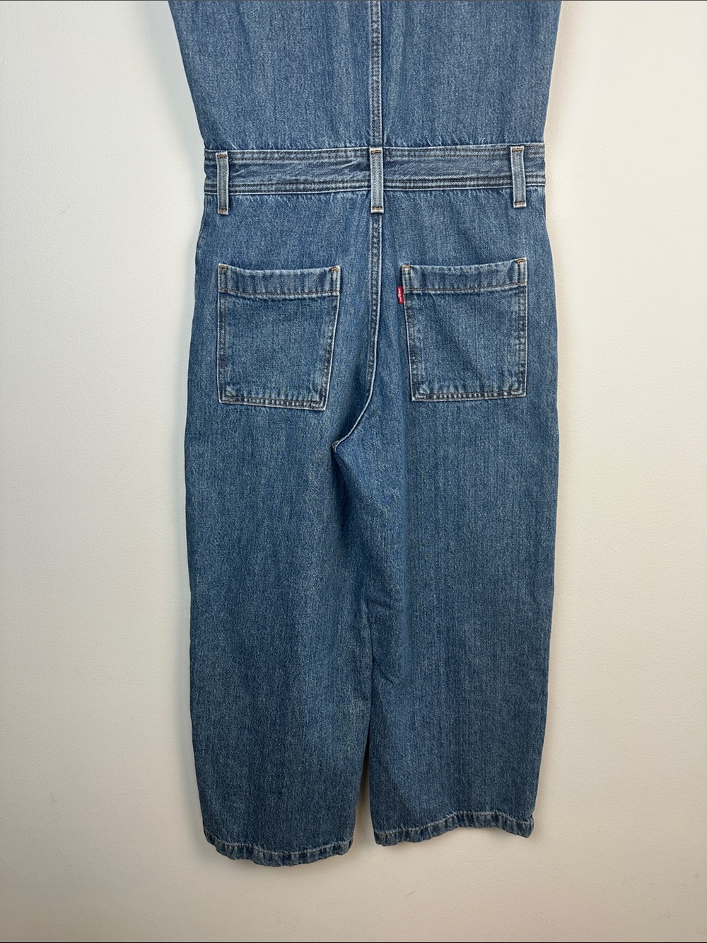 NEW Levi’s Blue Denim Jumpsuit Small Sleeveless Cotton Pockets Relaxed Casual - Picture 12 of 16